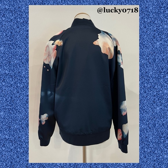 Joe’s Jeans NWOT Elsie Bomber Jacket in Navy Floral Sz M - Picture 6 of 8